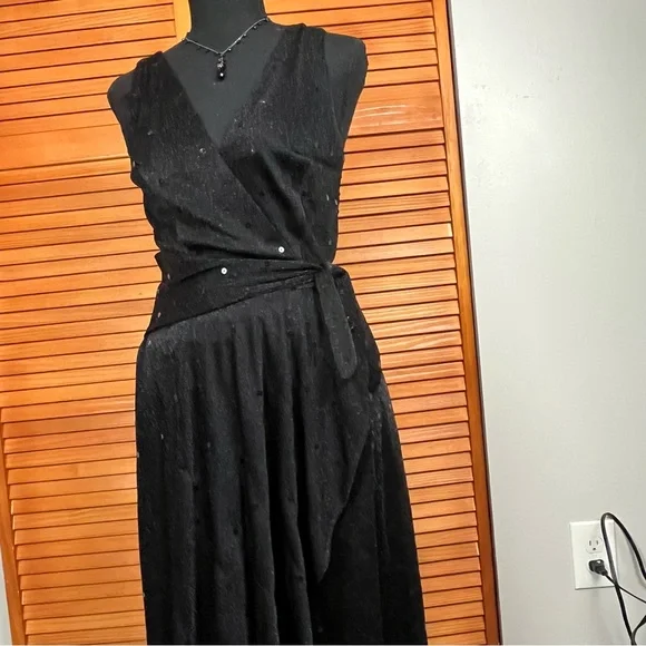 Betsy Johnson Elegant Black Sleeveless Sequins Wrap Style Maxi Dress - Picture 6 of 10